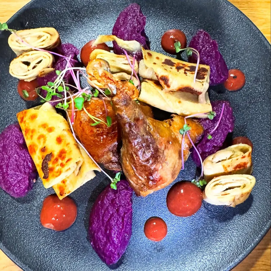 Kačacie stehno confit